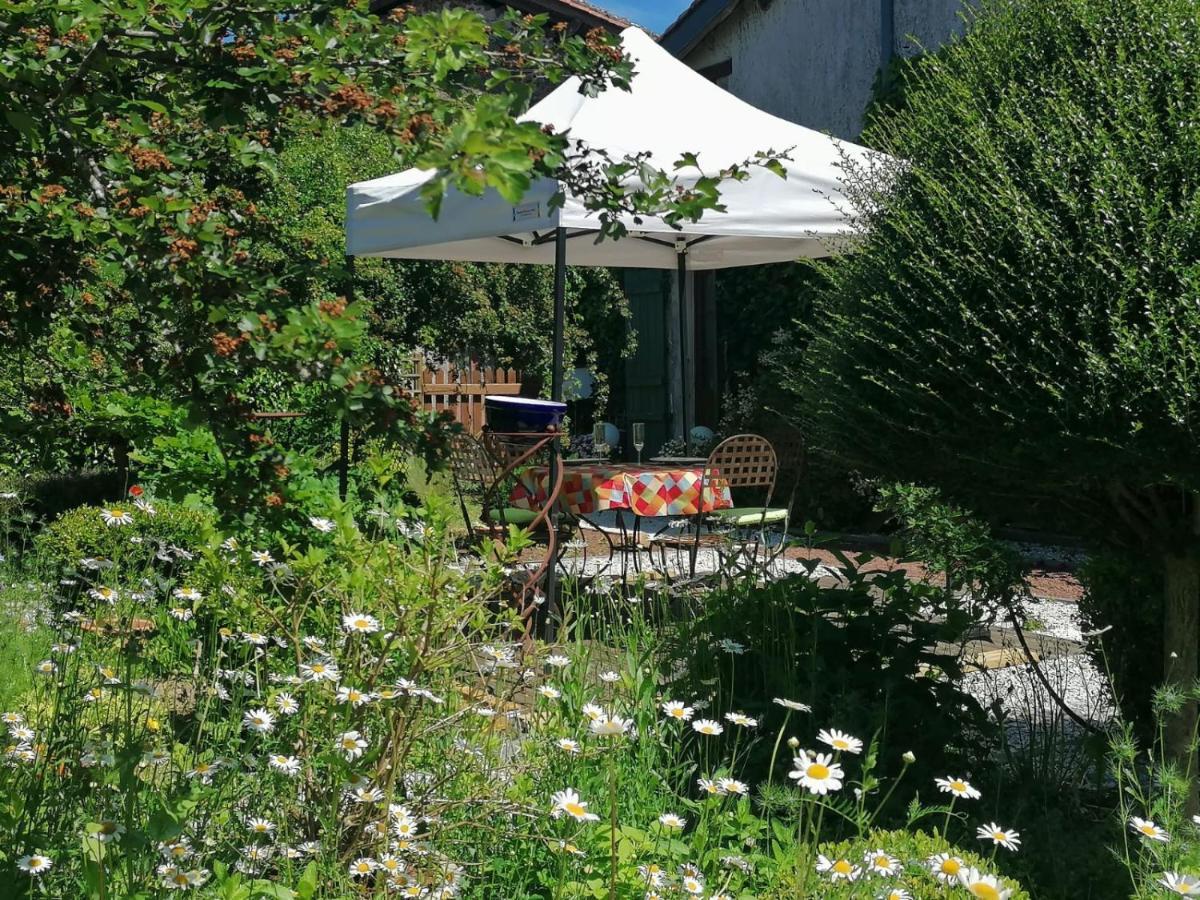 Les Hauts De Villeloubeix Saulgond Exterior foto